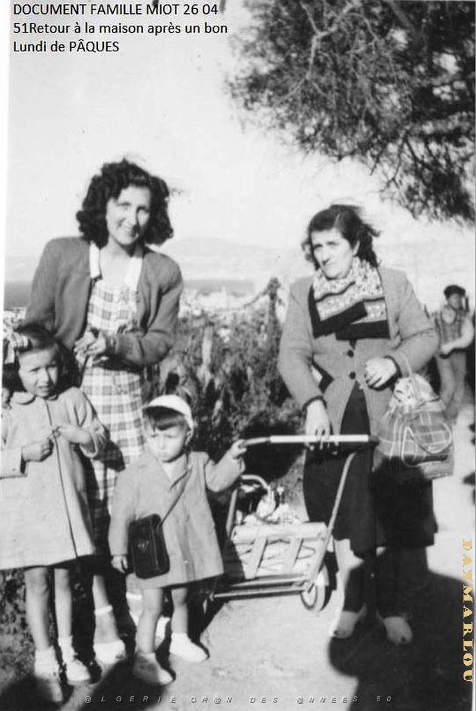 1951 04 26 PAQUES A SANTA CRUZ ou AUX PLANTEURS. 3  .JPG